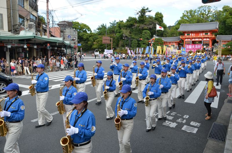 京都でパレード図８