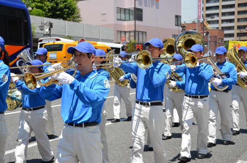 東京浅草でパレード（２０１４・０６）5