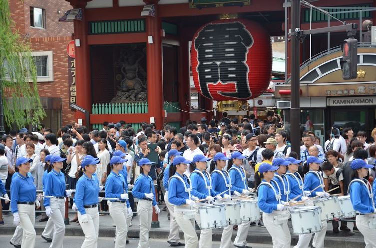 東京浅草でパレード（２０１４・０８・３１）3